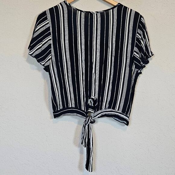 Patrons of Peace Black Striped Faux Wrap Crop Top Women's Small Boho Festival - Picture 2 of 8